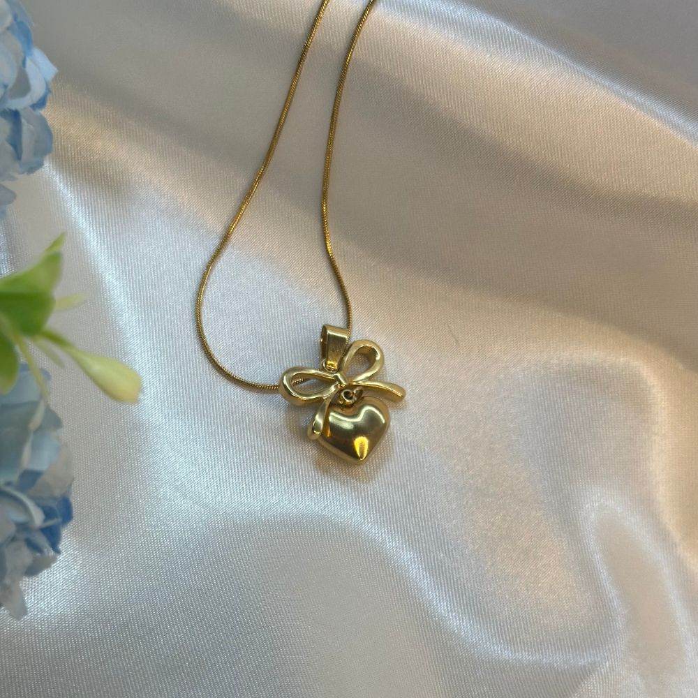Bow Heart Necklace - 18K Gold Plated