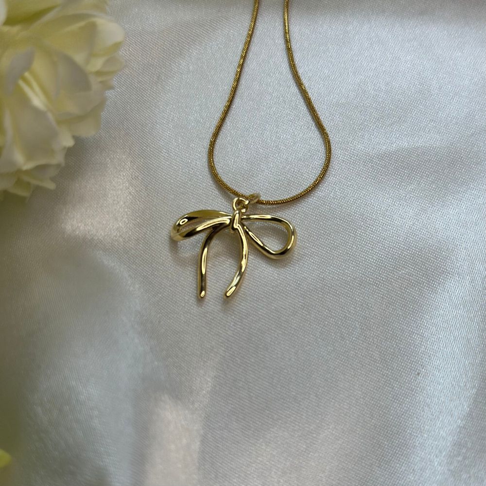 Bow Necklace - 18K Gold Plated