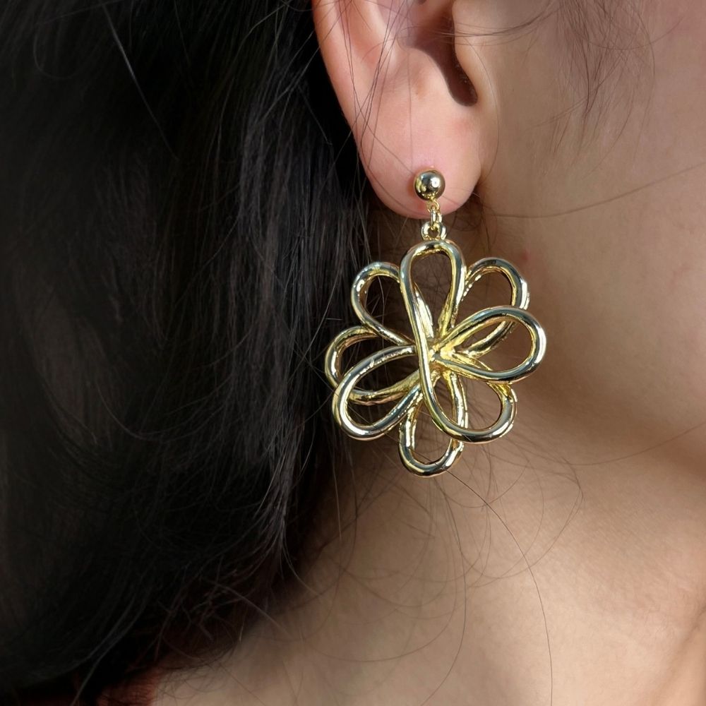Chunky Flower Earring - 18K Gold Plated