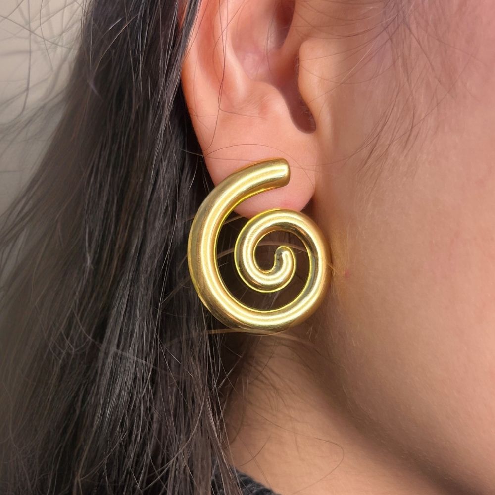 Snail Shaped Earring - 18K Gold Plated