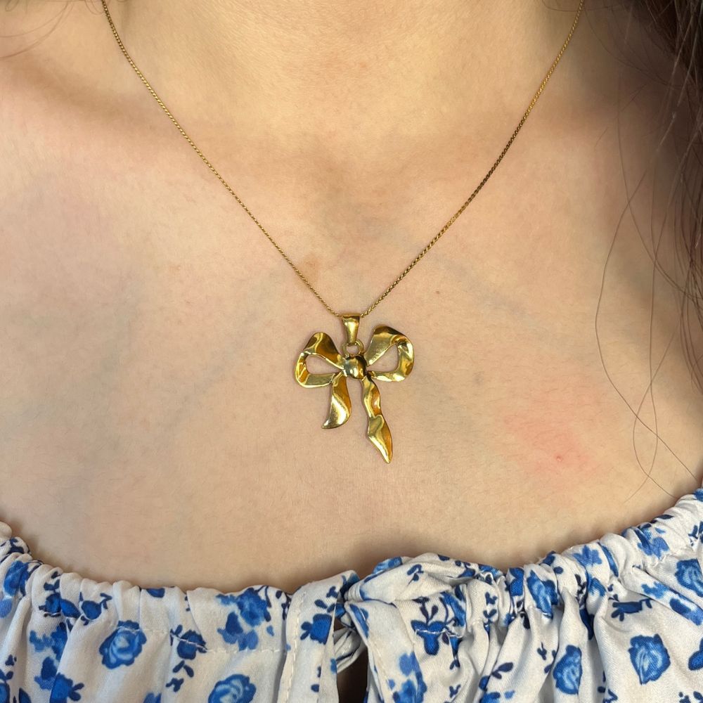Structured Bow Necklace - 18K Gold Plated