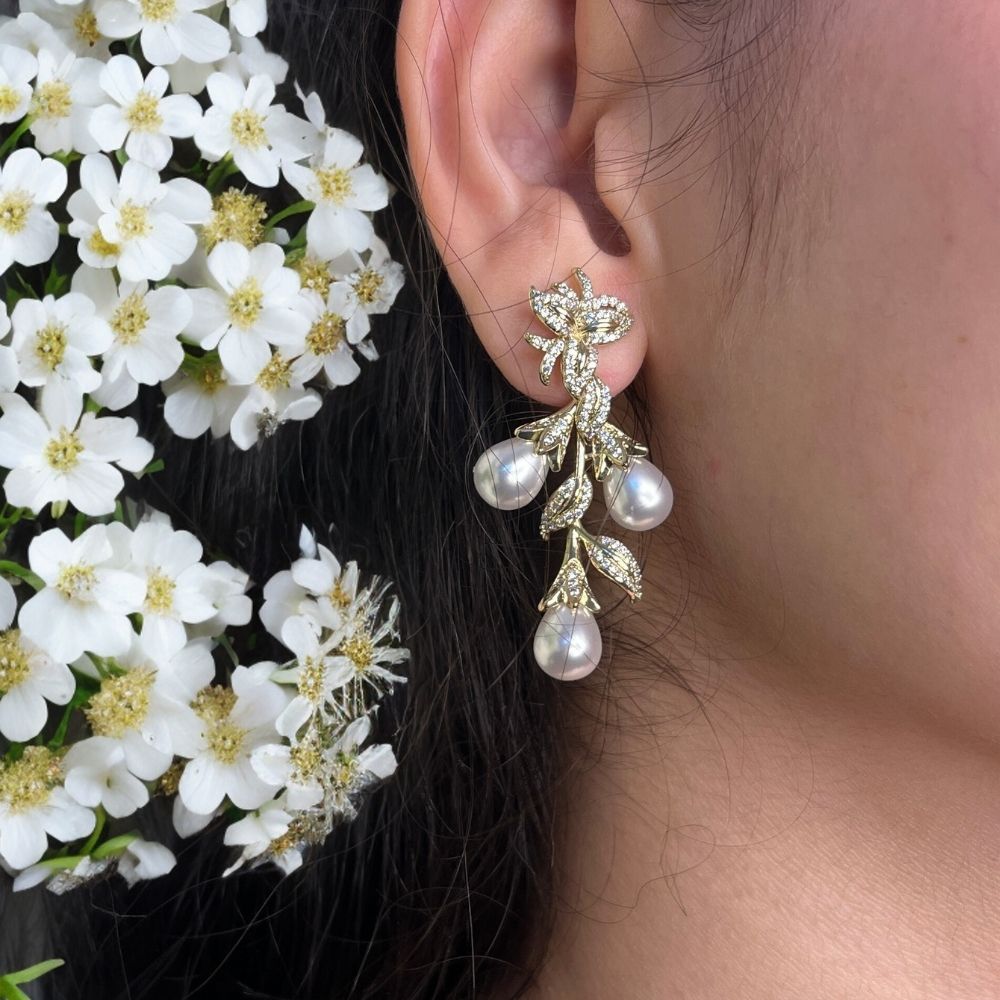 Angel Wings Stud Earring - 18K Gold Plated