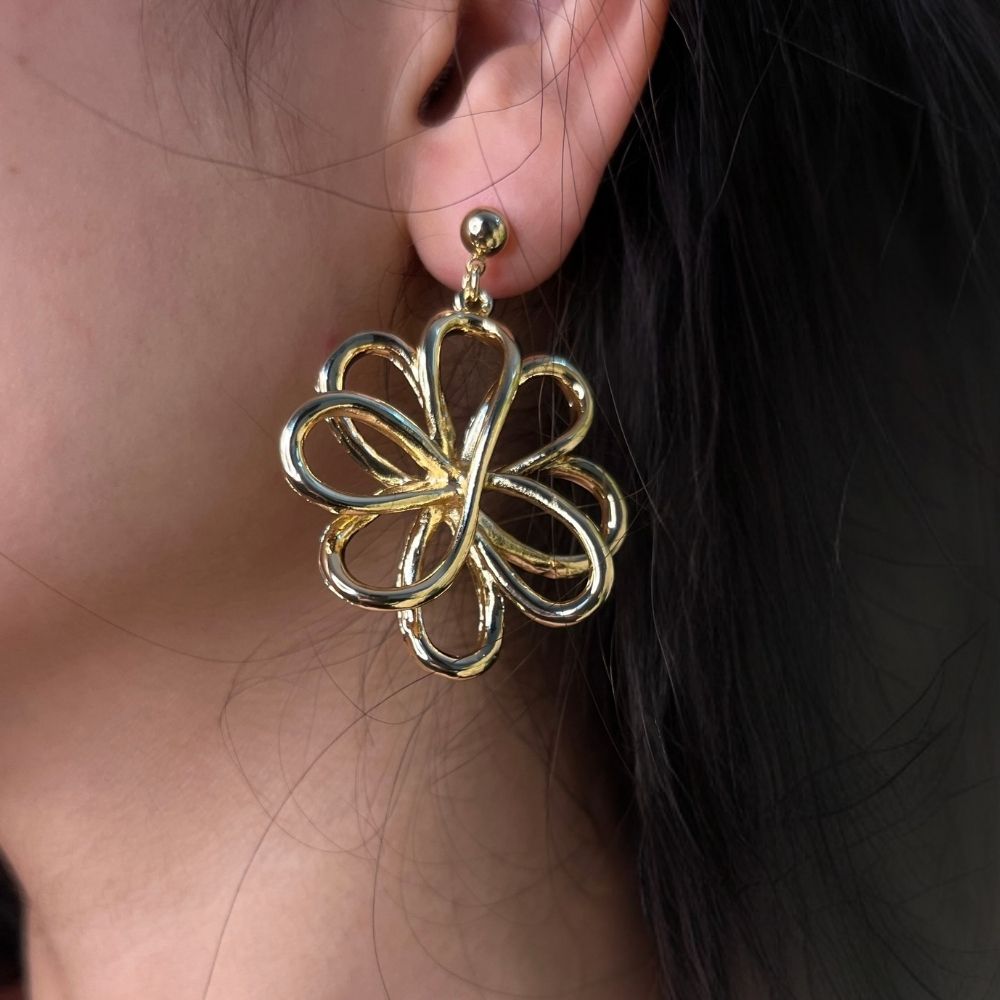 Chunky Flower Earring - 18K Gold Plated