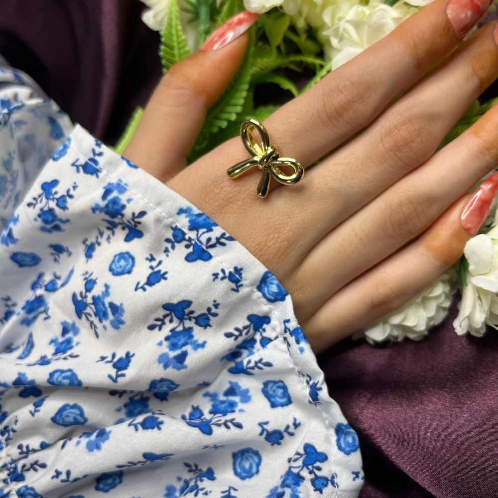 Solid Gold Bow Adjustable Ring