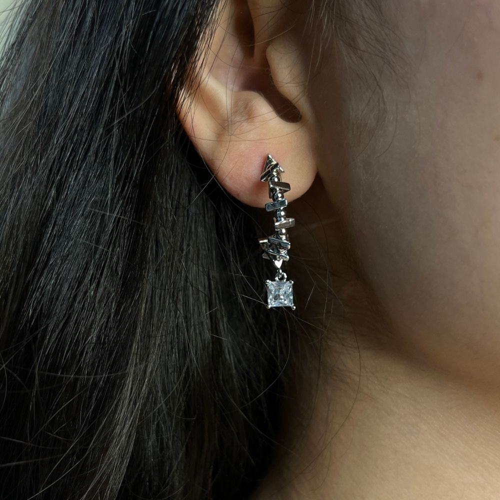 Traingled Stone Earring - 18K Gold Plated