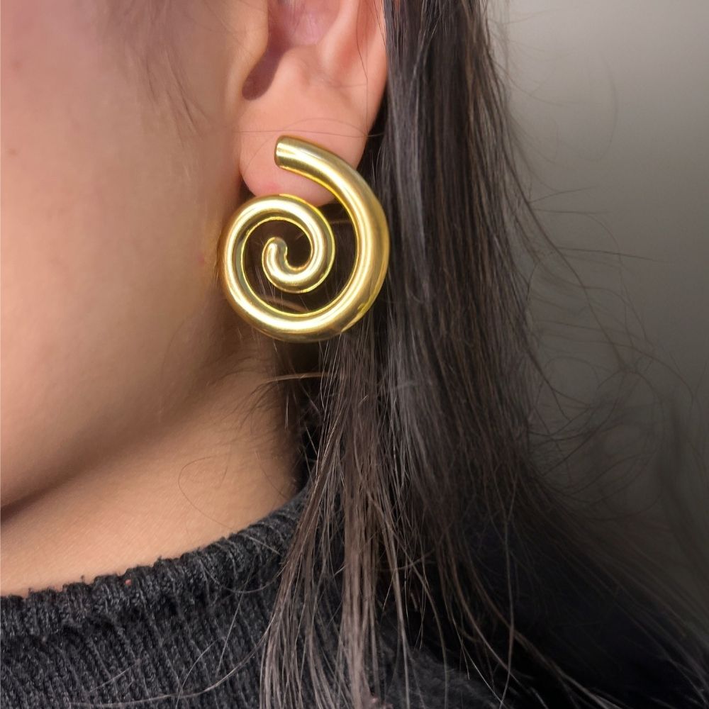 Snail Shaped Earring - 18K Gold Plated
