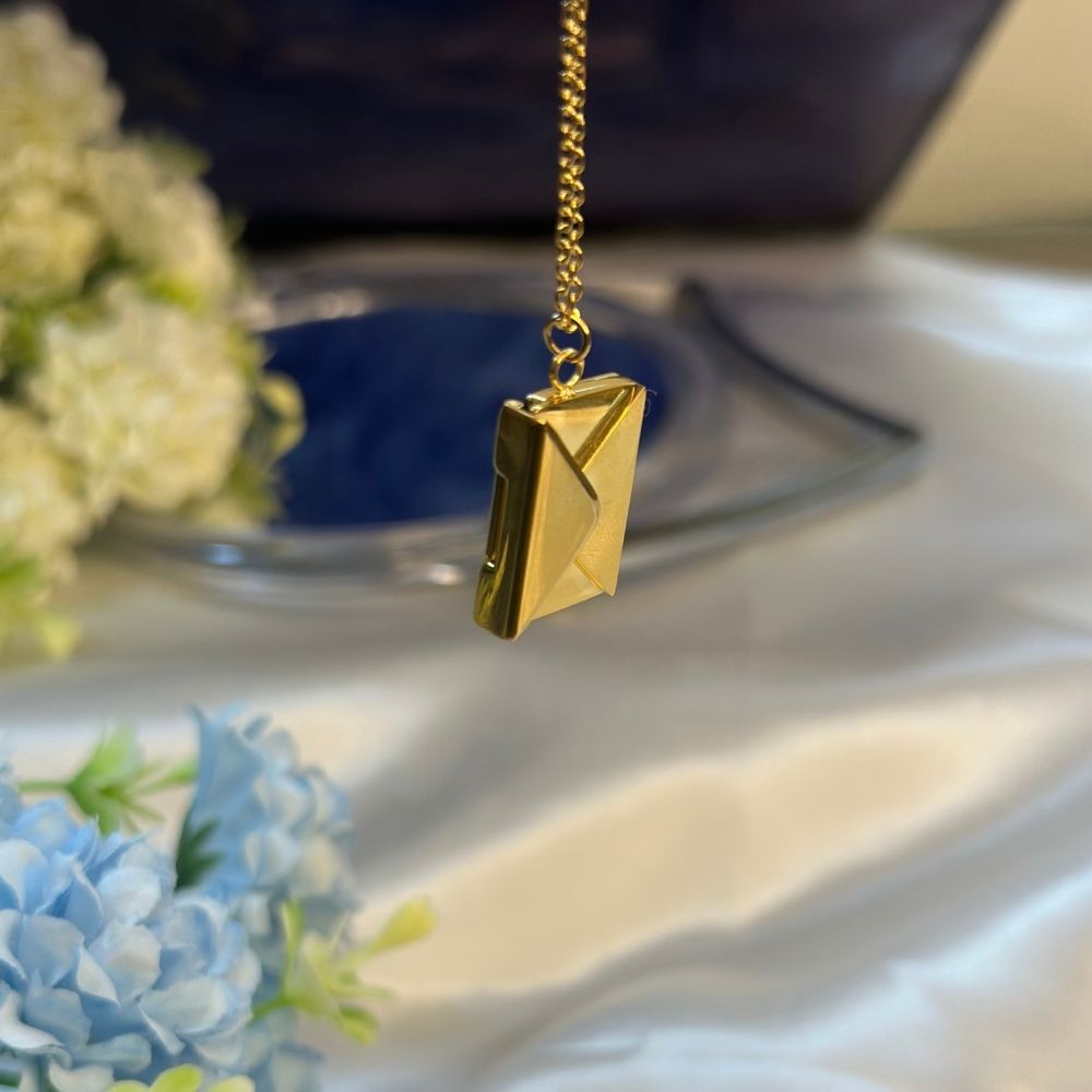 Love Letter Necklace - 18K Gold Plated